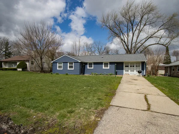 377 Florida Ave, Aurora, IL 60506