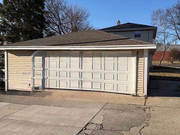 2nd image of 6701-03 W Florist Ave #A8172acdb