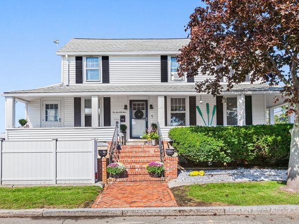 1079 Shirley St, Winthrop, MA 02152