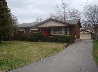 8419 Burlingame Rd, Louisville, KY 40219