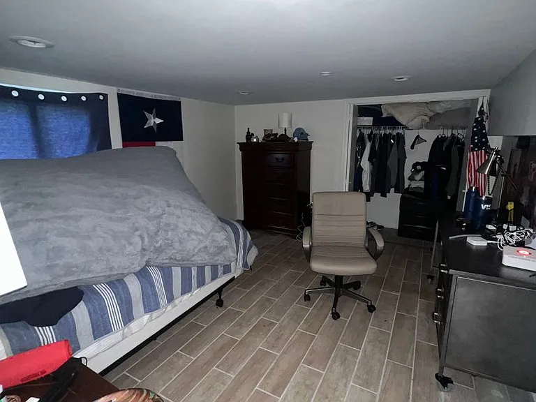 5827 Clara St #5827 — Photo 5
