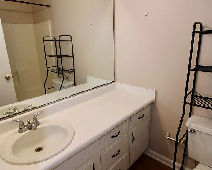 105 Driftwood Ct — Photo 10