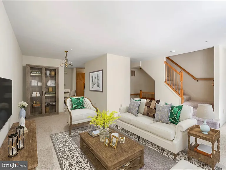 13706 Captain Marbury Ln — Photo 2