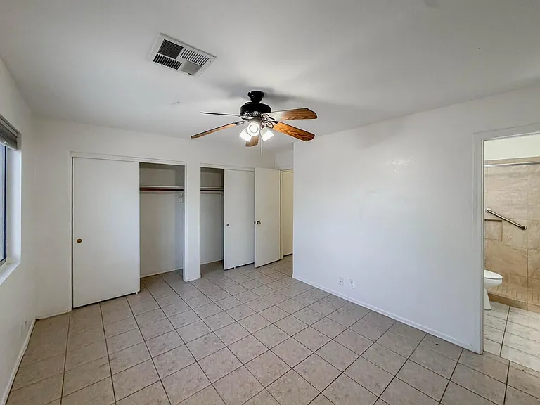 15724 W Smokey Dr — Photo 4