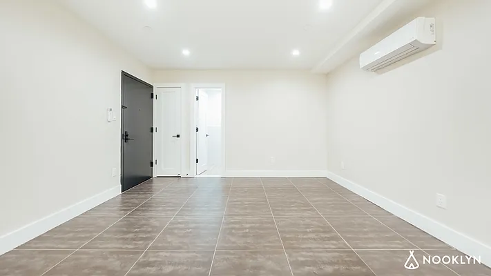 Rented by Nooklyn NYC LLC | media 24