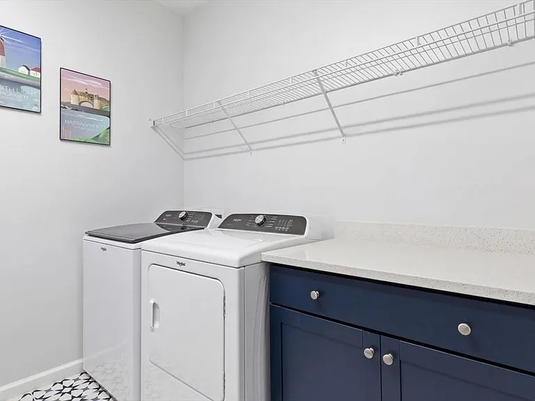 247 Tropics Ave — Photo 23