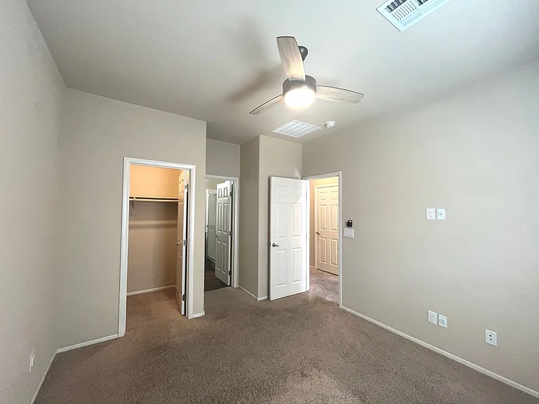 7529 Brody Meadows St — Photo 16
