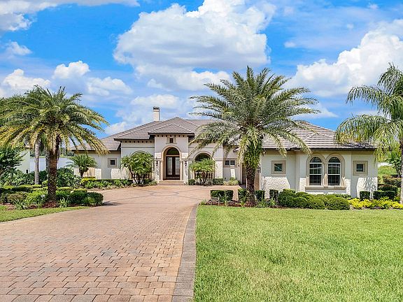 Beautiful paver driveway