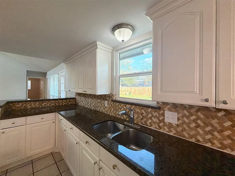 22315 Waynoka Rd — Photo 6