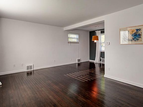 5th image of 3051 Oaklawn St