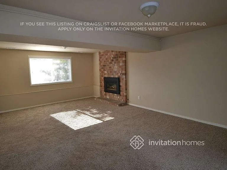 2401 66th Ave NE — Photo 2