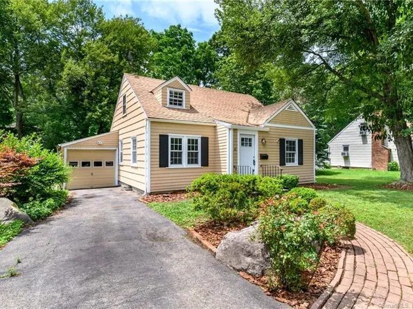 22 Camore Street, Stamford, CT 06905