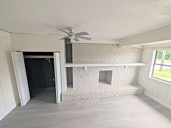 2nd image of 704 E Normandy Blvd