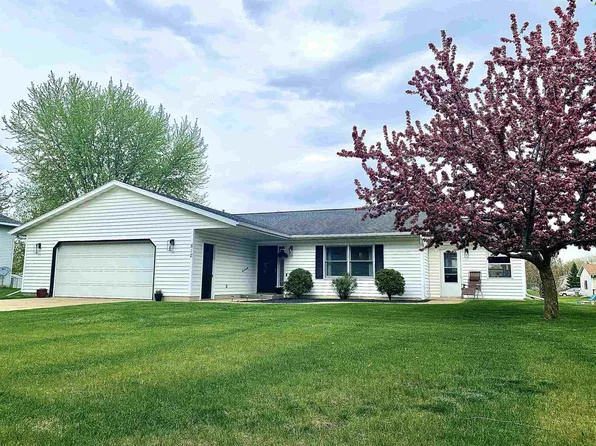 812 Farmer Ave, Tomah, WI 54660