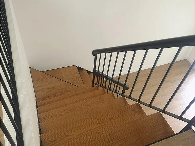 897 Wabash Ct — Photo 33