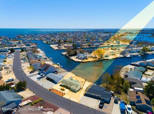 204 Maplewood Rd, Barnegat, NJ 08005