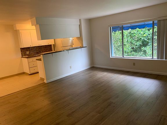 3rd image of 1401 Venice Blvd #4