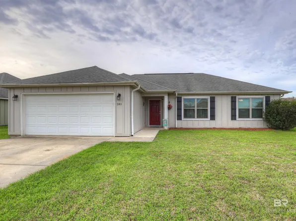 241 Lakefront Cir, Summerdale, AL 36580