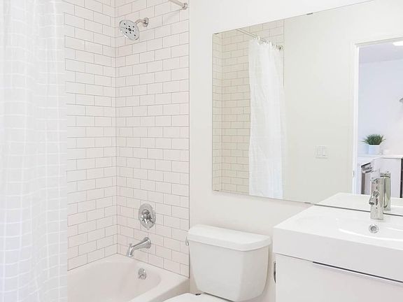 5th image of 226 N Avenue 57 #308