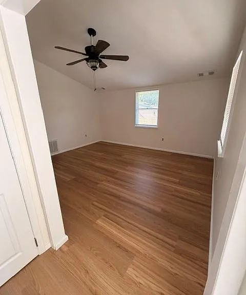 16 Forest Dr — Photo 4
