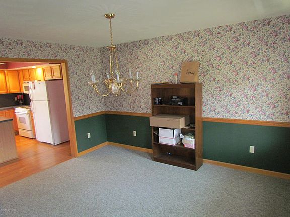 4th image of 931 Katherine Dr