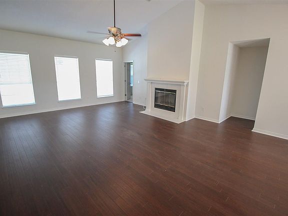 5th image of 1972 Southwind Cir