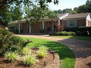 1368 Lakeshire Dr, Tupelo, MS 38804