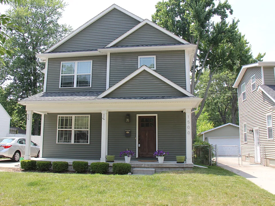 1500 McLean Ave