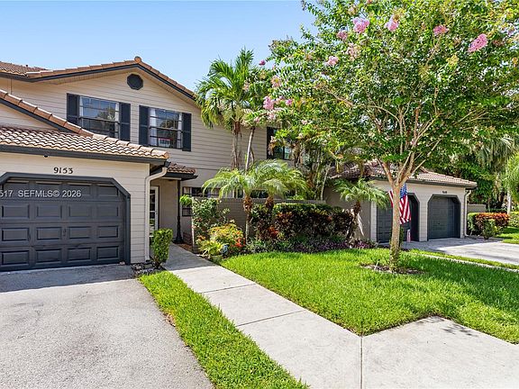 2nd image of 9153 Vineyard Lake Dr