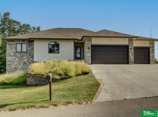 3230 Fairway Dr, Plattsmouth, NE 68048