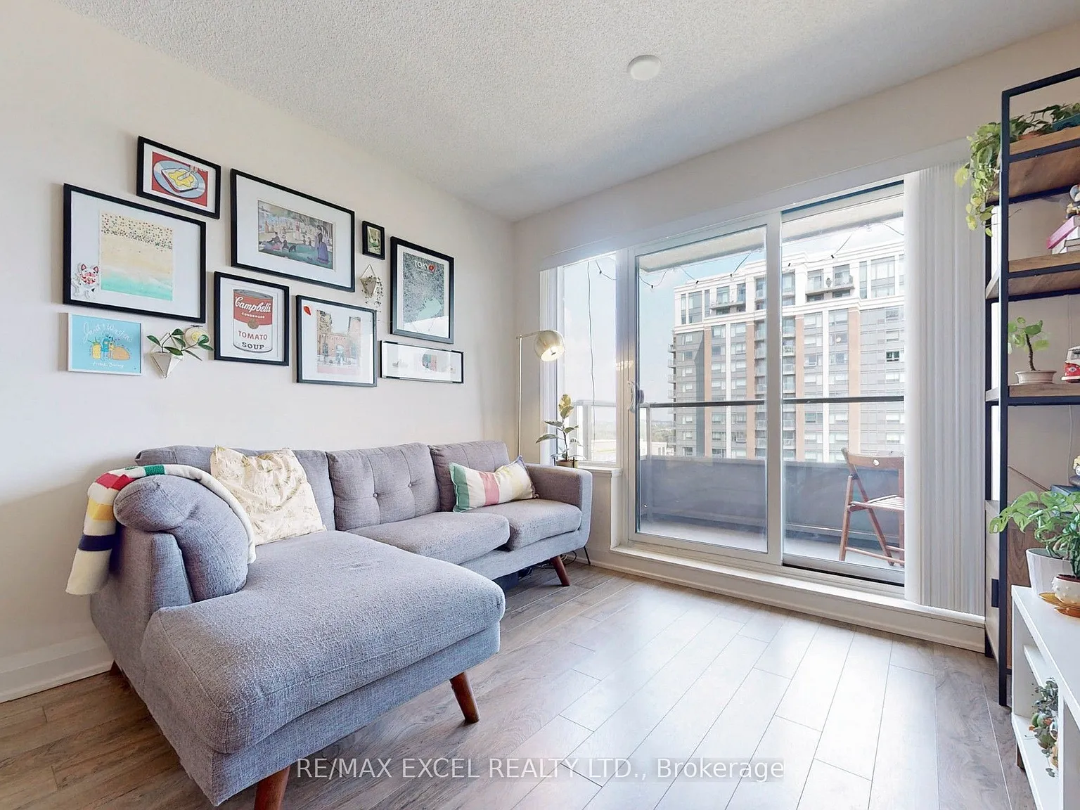 2 bed, $2,350 — Photo 2