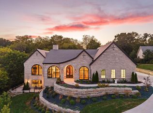 5705 S Castlebay Dr, Springfield, MO 65809
