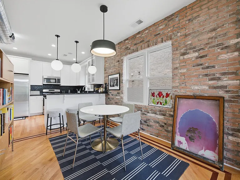 5302 N Winthrop Ave #4 — Photo 9