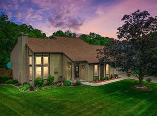 368 Saline River Dr, Saline, MI 48176
