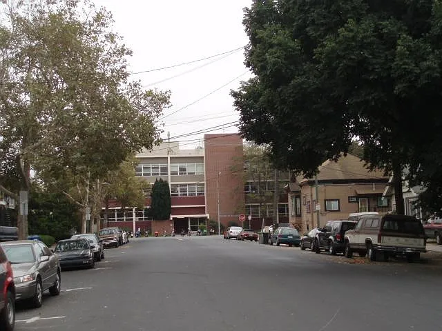 48 S 8th St — Photo 3