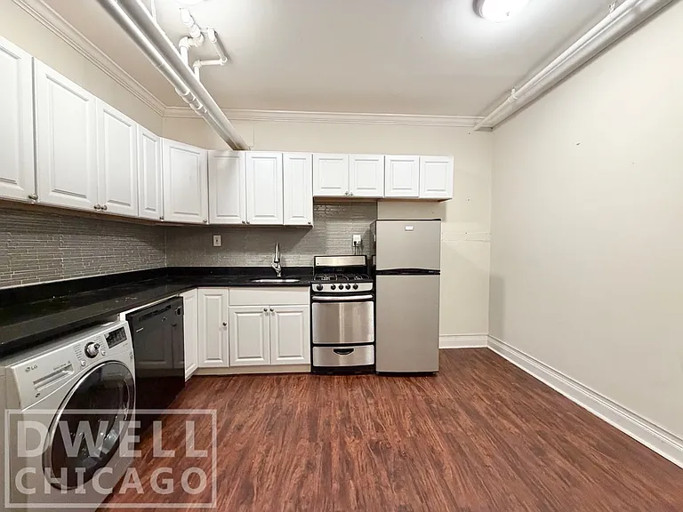 2131 N Dayton St #G3 — Photo 9