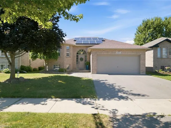 62 Donegal Dr, Brantford, ON N3T 6L2