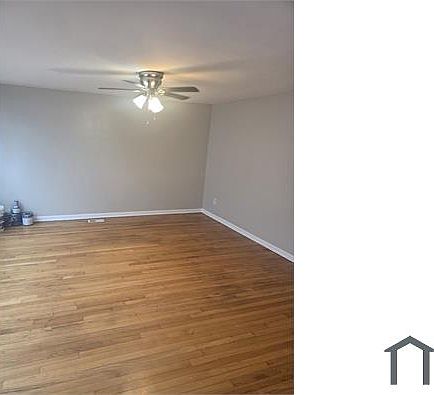 2nd image of 10306 S Corliss Ave