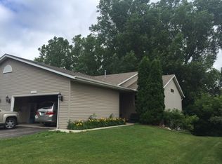 14607 Southpointe Ct, Burnsville, MN 55306