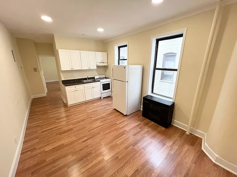23-28 31st Ave #8 — Photo 1