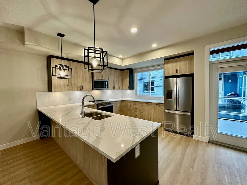 Photo 2 of 34 - 4025 Gellatly Rd S #172 - West Kelowna, BC Building Photo - 4025 Gellatly Rd S #172