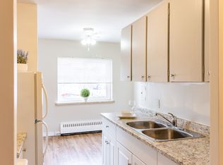 Hillcrest Apartments - Choose your rent level - Call for Details - All utilities, Sault Ste Marie, ON P6B 1J5