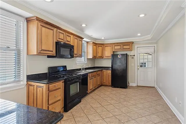 5832 Louisville St — Photo 7