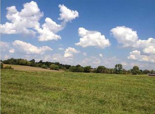 6651 E Hillcrest Dr, Wadesville, IN 47638