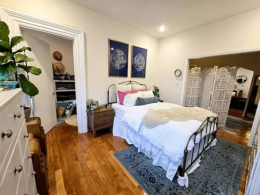 Rented by Voro New York | media 2