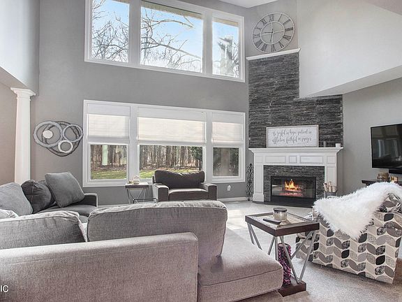 2nd image of 6354 E Bay Ln