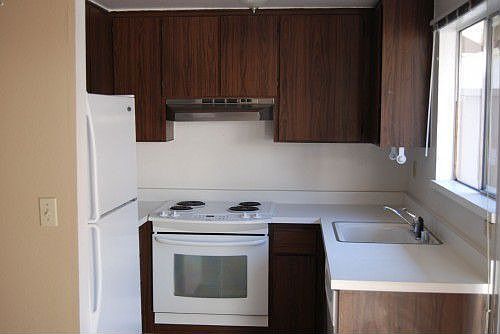 3rd image of 224 Truckee Ln