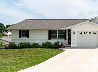 915 Rose St, Cashton, WI 54619