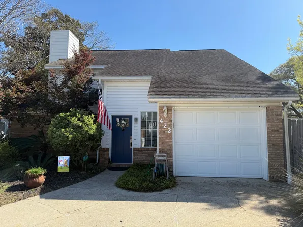 422 Canterbury Ct NW, Fort Walton Beach, FL 32548