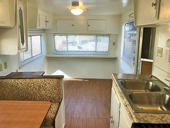 4th image of 214 S Canada St Spc 41